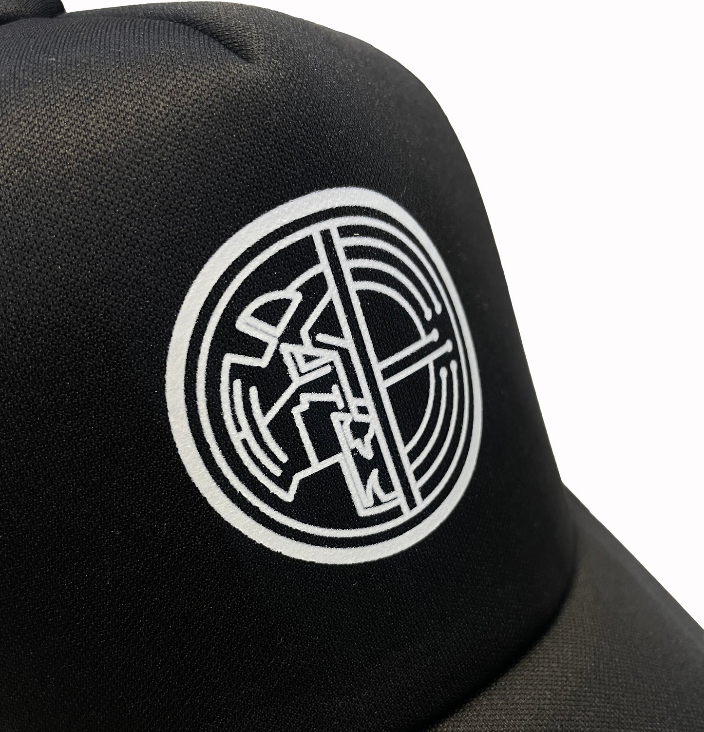 DEEBESIGNS TRUCKER HAT