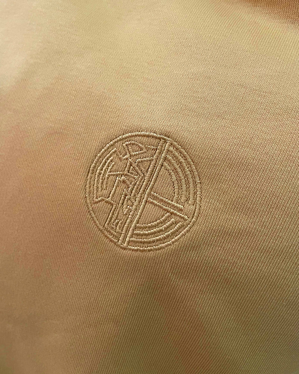 BEIGE RAGLAN ROUND SHIRT